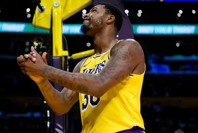 季后赛区五大伤害首发球员引关注