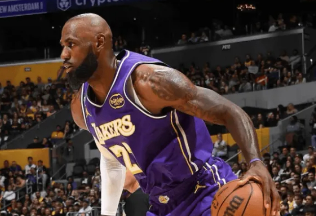 詹姆斯全明星后数据全面助力湖人稳居西部第三