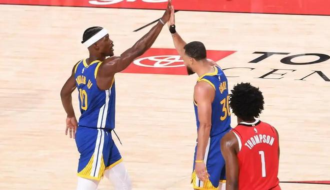 火箭客场挑战勇士争夺季后赛席位