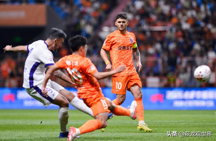中超第6轮战报：蓉城双雄领跑，申花逆袭，泰山
